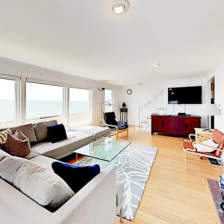 Kalmus Park Retreat Villa